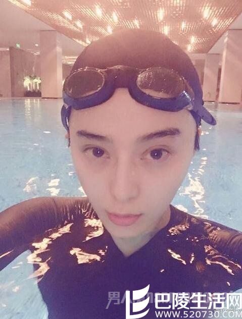 范冰冰晒自拍 范冰冰晒自拍