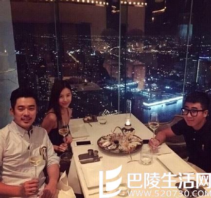 陈赫张子萱甜蜜同行