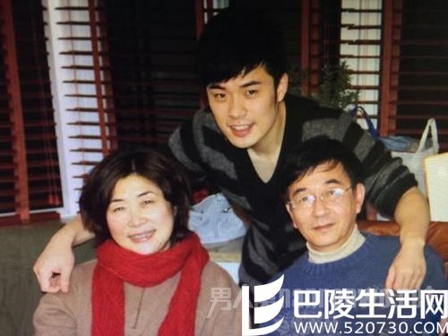 陈赫一家三口 陈赫一家三口