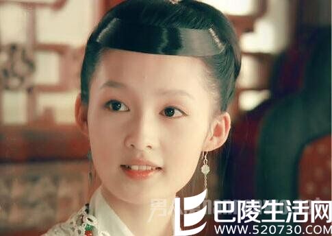 李沁《红楼梦》剧照 李沁《红楼梦》剧照