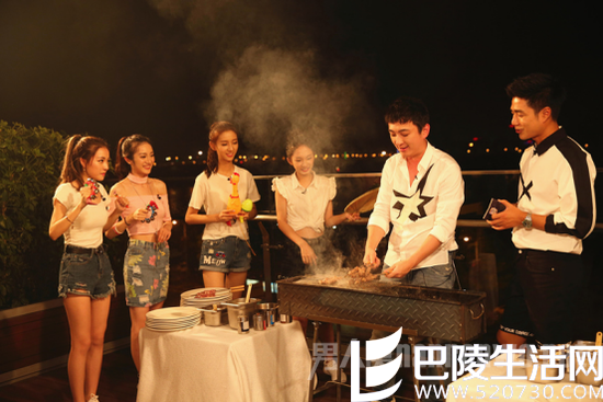 王思聪与林更新PK烤串