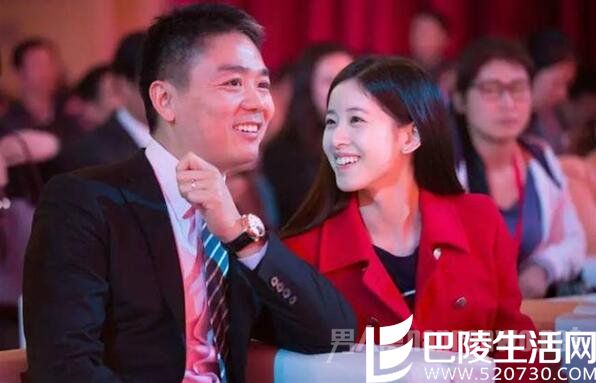 刘强东章泽天同框 刘强东章泽天同框