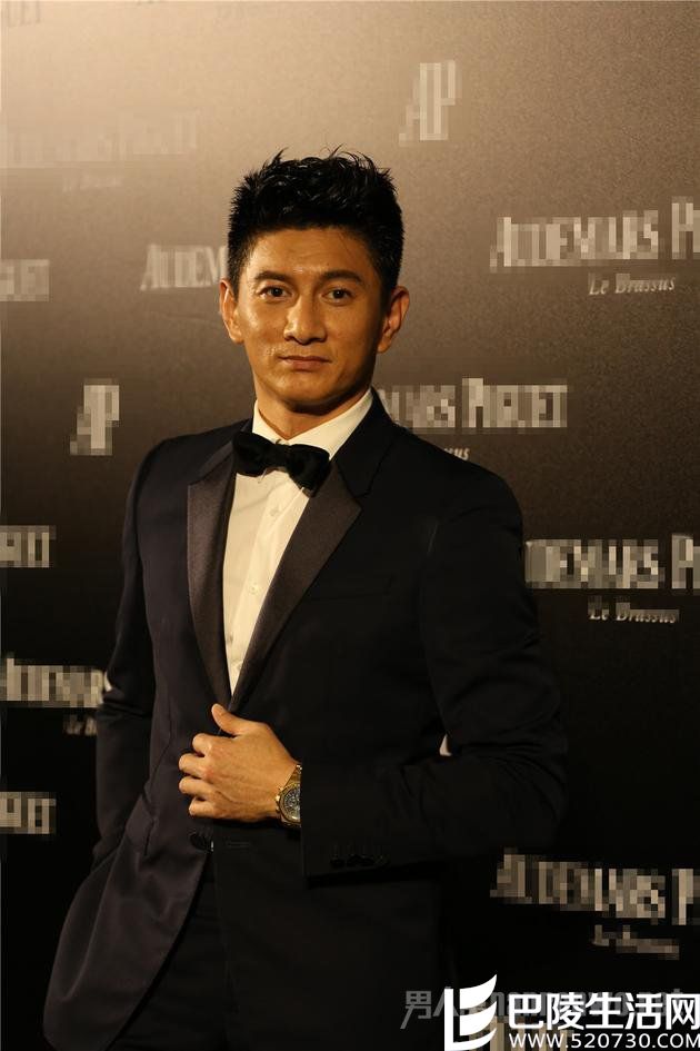 吴奇隆大方赞美妻子