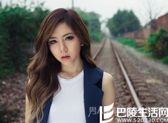 邓紫棋曝新欢标准