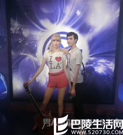 蛇精男现在的照片 蛇精男现在的照片