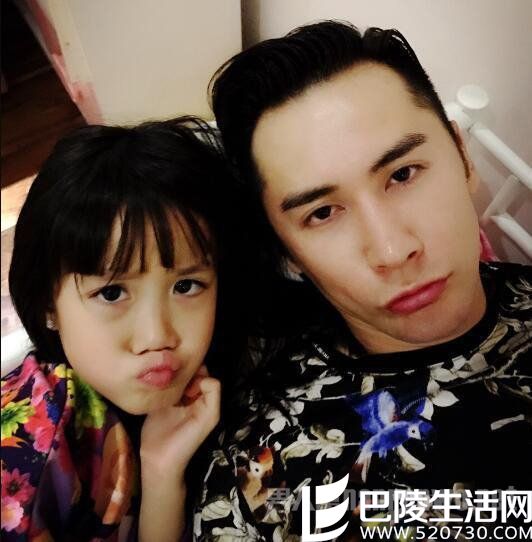 张伦硕严稚棱卖萌