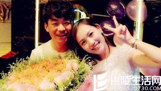 王宝强和马蓉昔日合影 王宝强和马蓉昔日合影