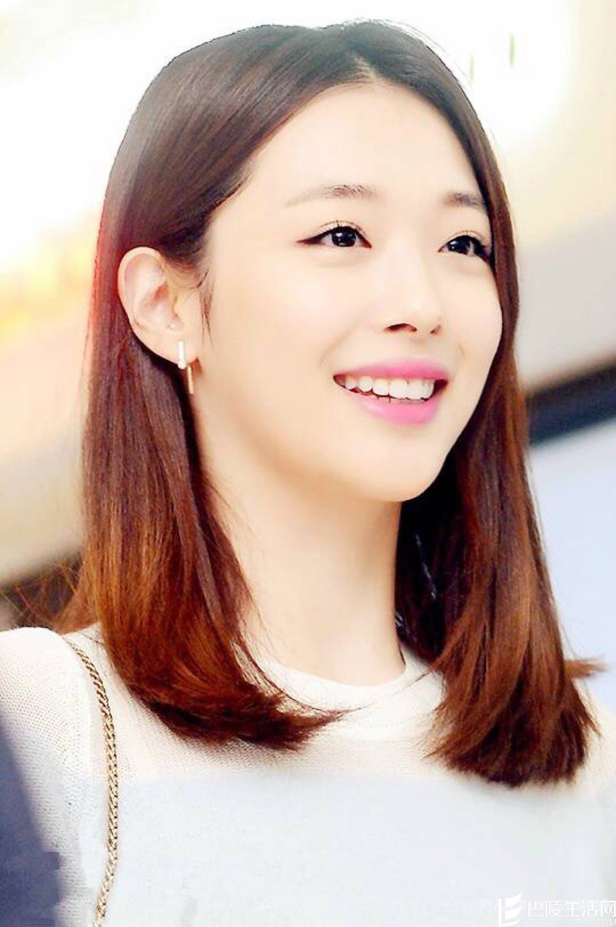 雪莉与金秀贤破格出演“19禁”