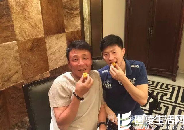 郭斌与好友 郭斌与好友