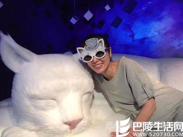 林心如孕肚照 林心如孕肚照