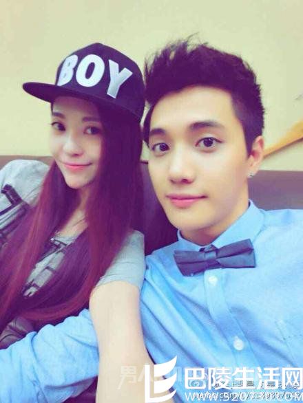 金恩圣与巴丽娜合影