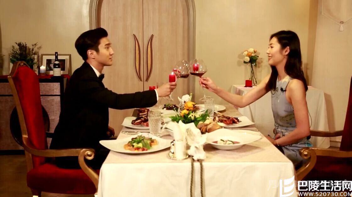 刘雯崔始源的烛光晚餐 刘雯崔始源的烛光晚餐