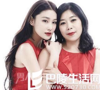 张馨予与妈妈旧照