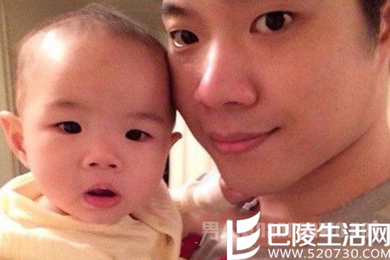 黄毅清与女儿 黄毅清与女儿