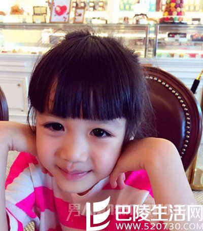 钟丽缇女儿乖巧可爱 钟丽缇女儿乖巧可爱