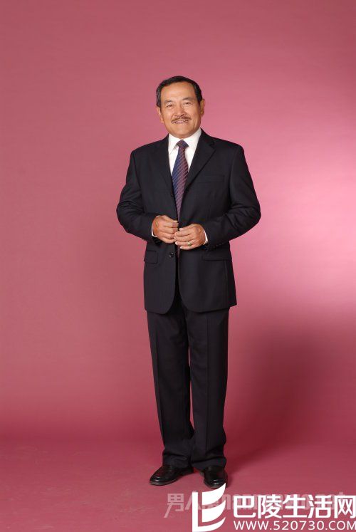 老爸刘丹被问儿子出轨懒理