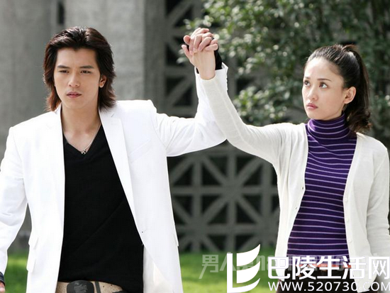 邱泽陈乔恩是什么关系