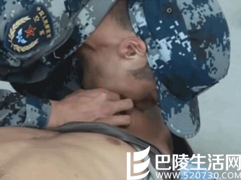 黄子韬大尺度床照曝光 蒋劲夫激吻黄子韬人工呼吸照片引关注_www.520730.com