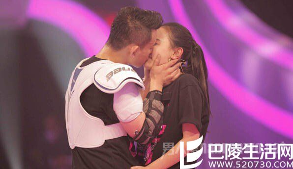 李响孙骁骁拥吻