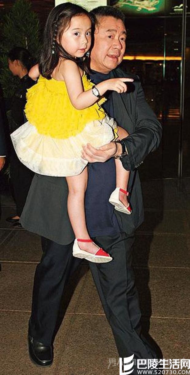 刘銮雄女儿有几个 刘銮雄女儿有几个