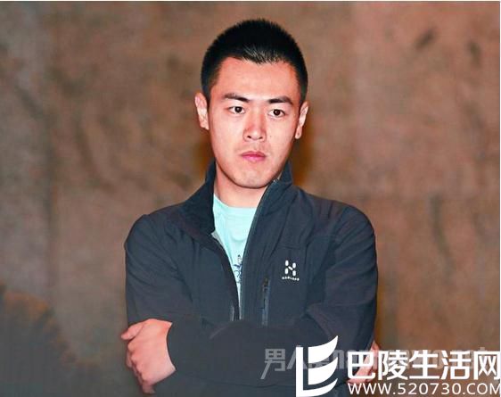 刘銮雄儿子刘鸣炜资料背景