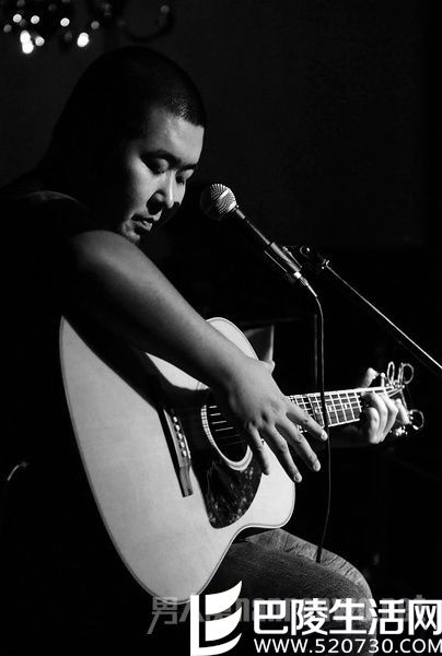 民谣歌手宋冬野