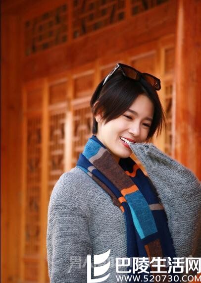 陈瑶微博晒近照