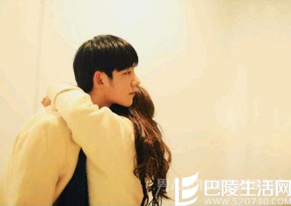 马浩东刘胭亲密合照 马浩东刘胭亲密合照