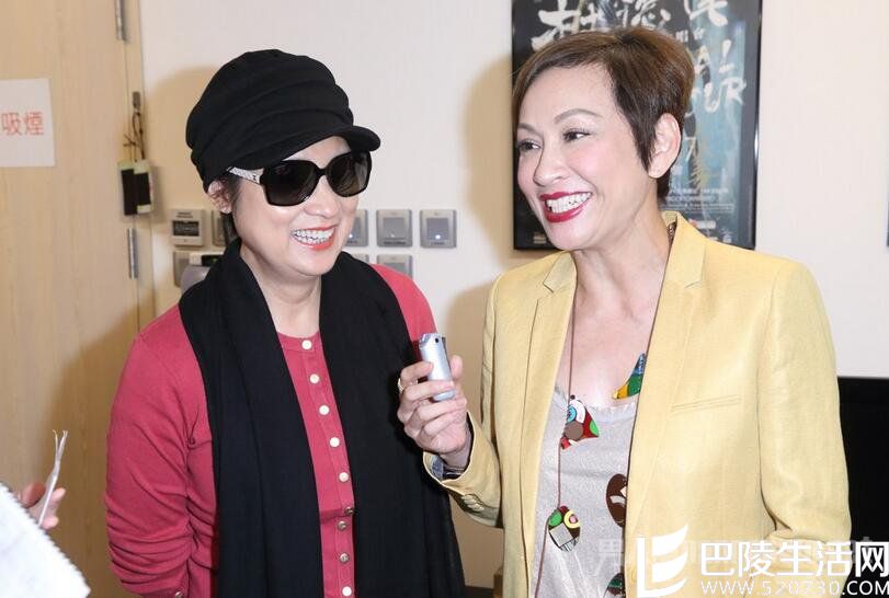 周润发前妻余安安近照