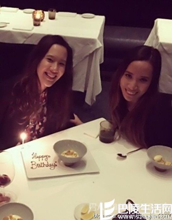 余安安女儿李文琪李文骞合照 余安安女儿李文琪李文骞合照