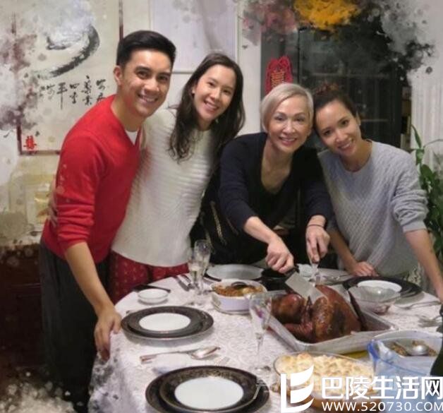 余安安与女儿甜蜜合照 余安安与女儿甜蜜合照