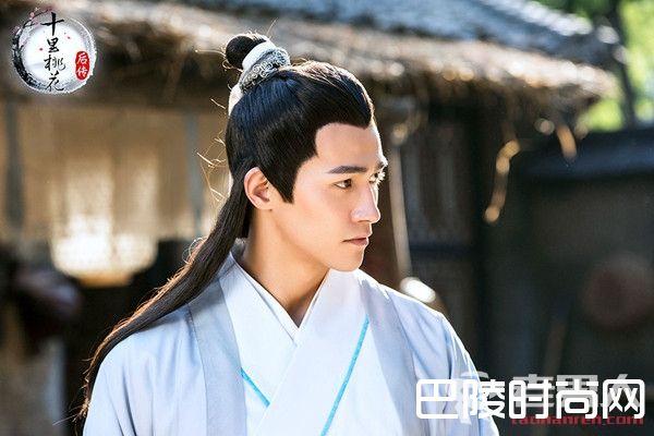 《十里桃花后传》第12集剧情介绍 真假白浅抢夜华