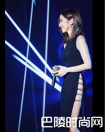 邓紫棋高叉裤照片