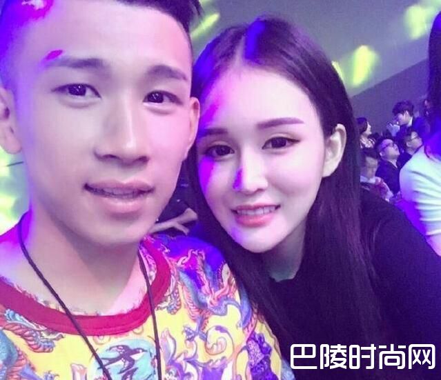 天佑赵一涵照片