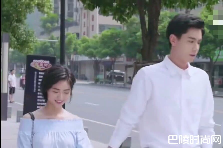 沈月梁靖康恋情