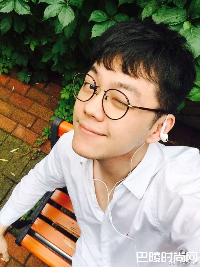 张靓颖神秘男友陈秋莳照片