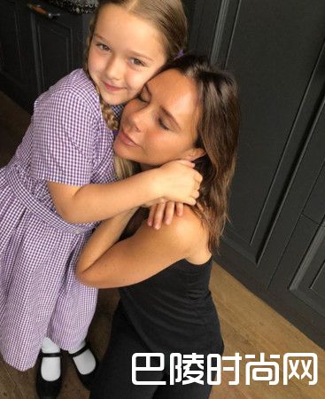 小七和妈妈照片