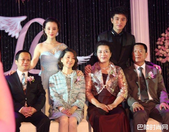 李小璐父母照片