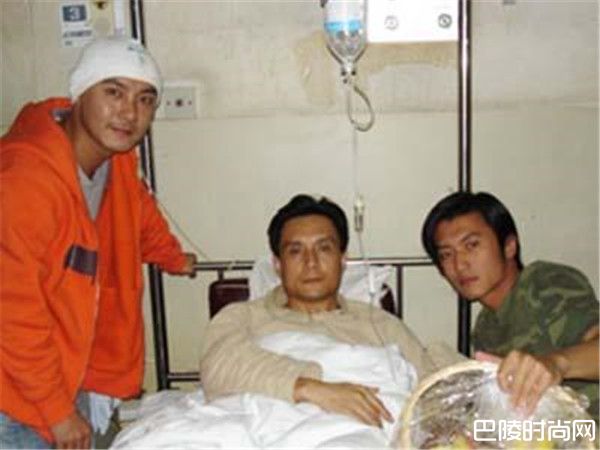 张卫健 王伯昭照片