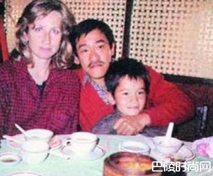 吴耀汉妻子年轻照片