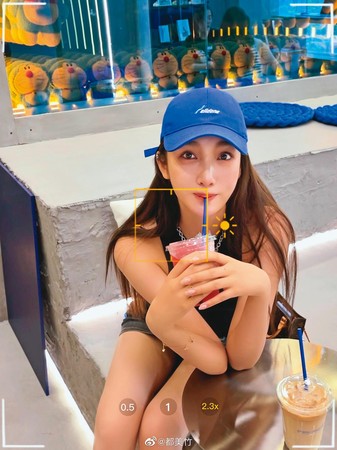 大陆网红都美竹爆吴亦凡诱骗女性发生关系,还涉及未成年女性,引起社会哗然。 (翻摄自都美竹微博)