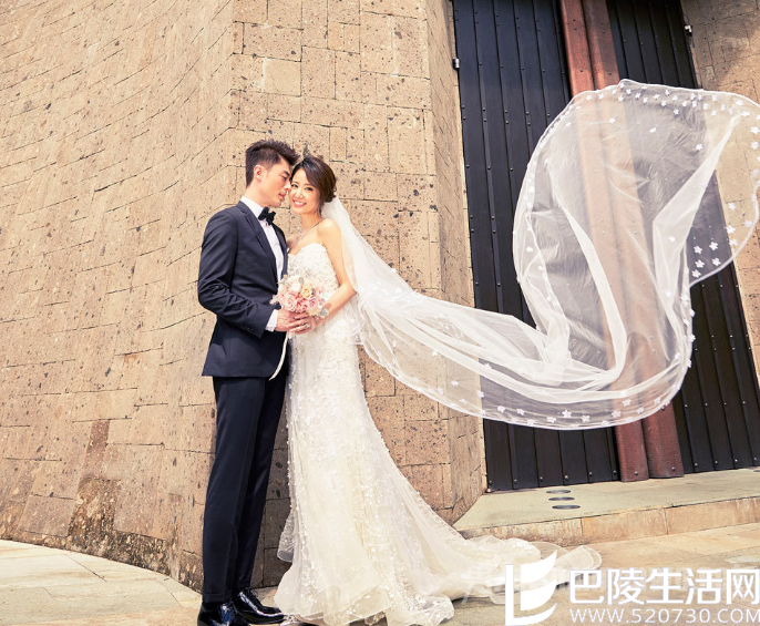 霍建华升级当爸爸