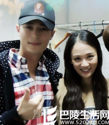 陈乔恩与霍建华合影