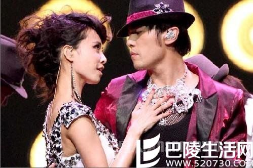 蔡依林周杰伦是什么时候开始的 蔡依林周杰伦是什么时候开始的