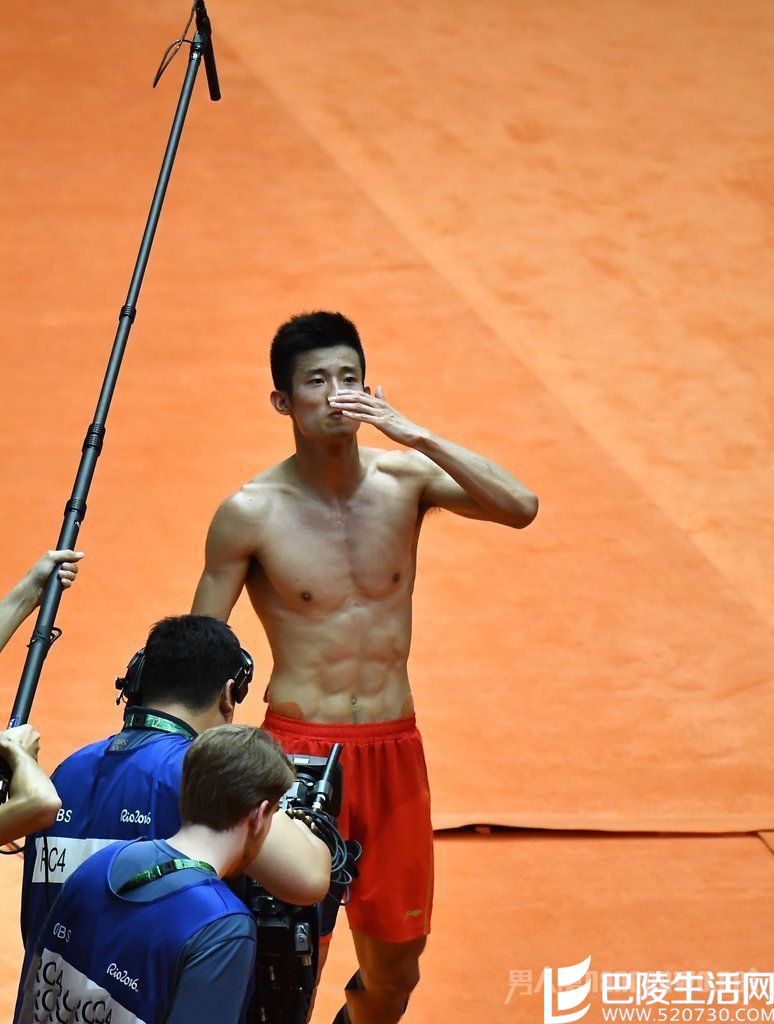 谌龙高调示爱王适娴