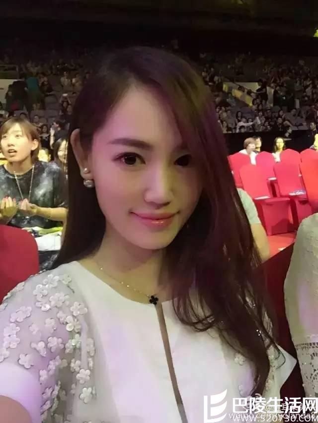 dior珍珠耳钉 dior珍珠耳钉