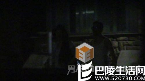 张纪中老婆和干儿子约会