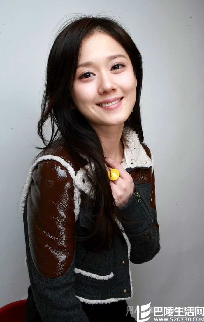 何润东绯闻女友张娜拉近照