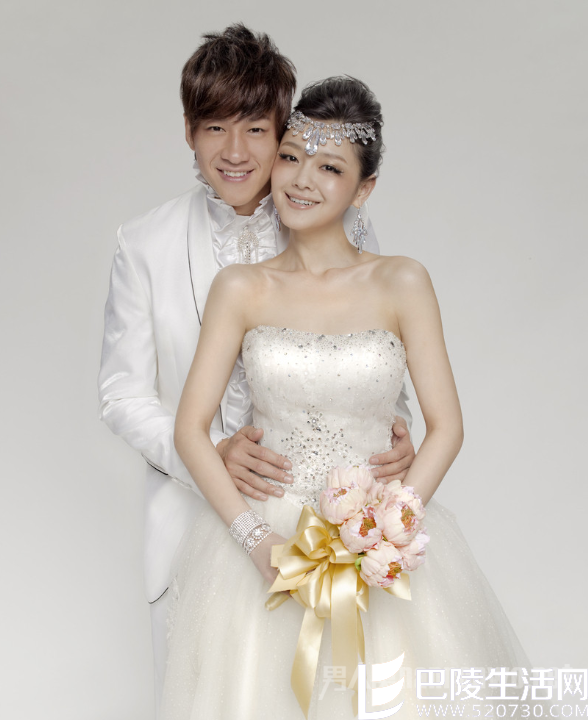 何润东大S婚纱照很有夫妻相 何润东大S婚纱照很有夫妻相