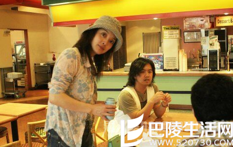 张纪中老婆调皮